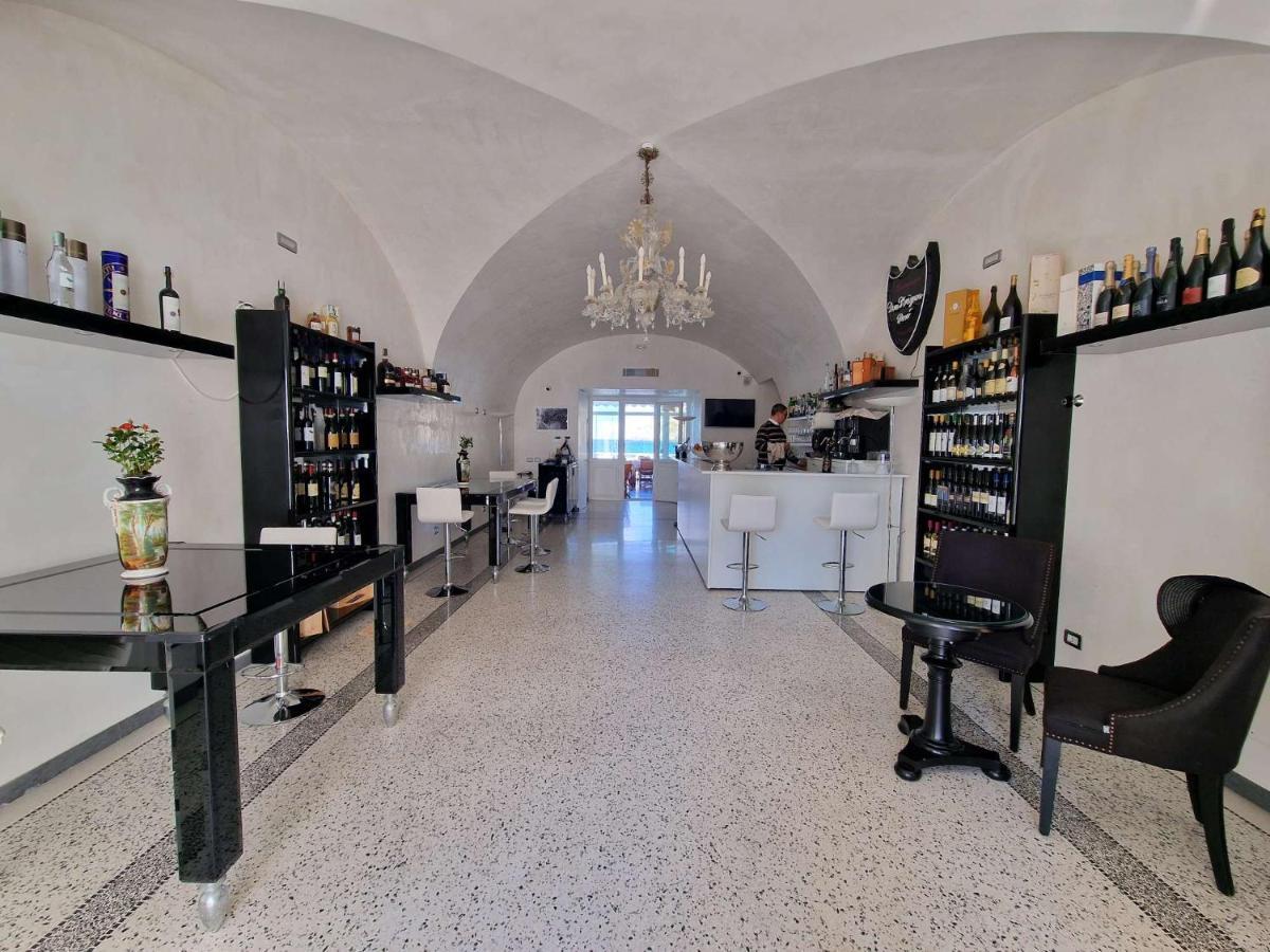 Roccobarocco Boutique Hotel Sant'Angelo  エクステリア 写真