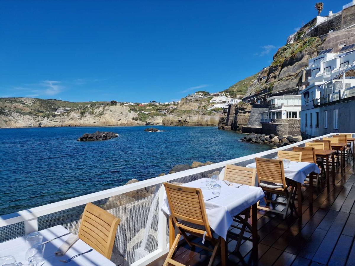 Roccobarocco Boutique Hotel Sant'Angelo  エクステリア 写真