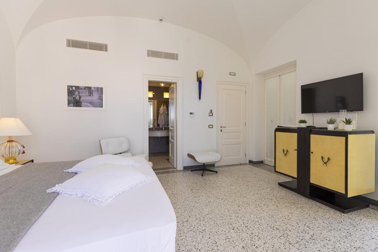 Roccobarocco Boutique Hotel Sant'Angelo  エクステリア 写真