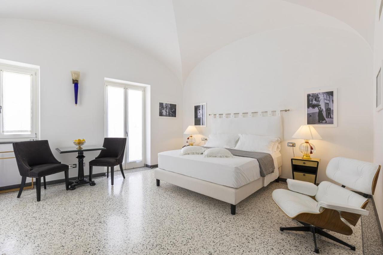 Roccobarocco Boutique Hotel Sant'Angelo  エクステリア 写真