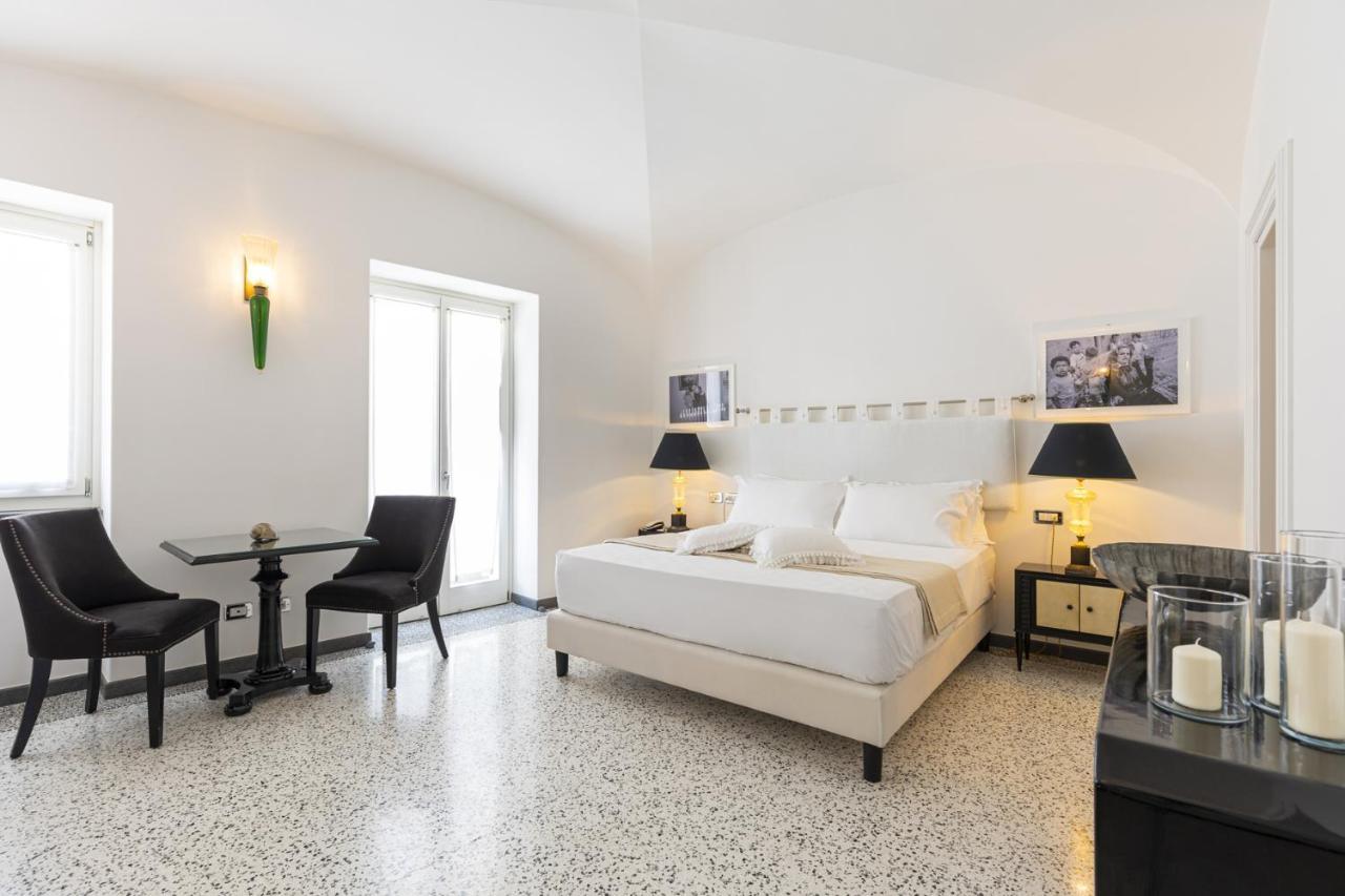 Roccobarocco Boutique Hotel Sant'Angelo  エクステリア 写真